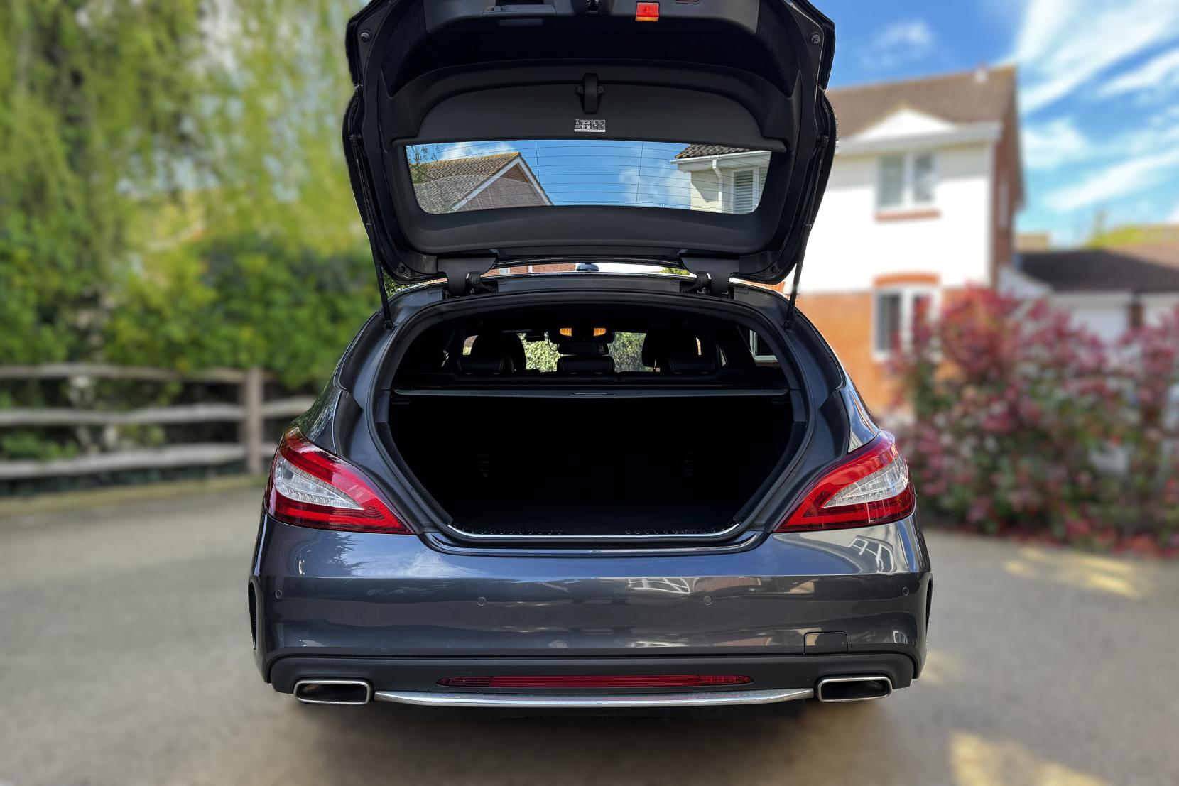 Mercedes-Benz CLS 2.1 CLS220d AMG Line (Premium) Shooting Brake 5dr Diesel G-Tronic+ Euro 6 (s/s) (177 ps)