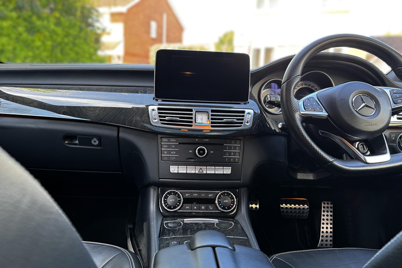 Mercedes-Benz CLS 2.1 CLS220d AMG Line (Premium) Shooting Brake 5dr Diesel G-Tronic+ Euro 6 (s/s) (177 ps)