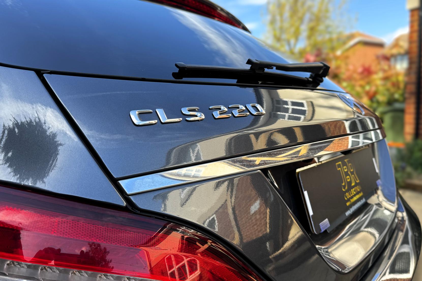 Mercedes-Benz CLS 2.1 CLS220d AMG Line (Premium) Shooting Brake 5dr Diesel G-Tronic+ Euro 6 (s/s) (177 ps)