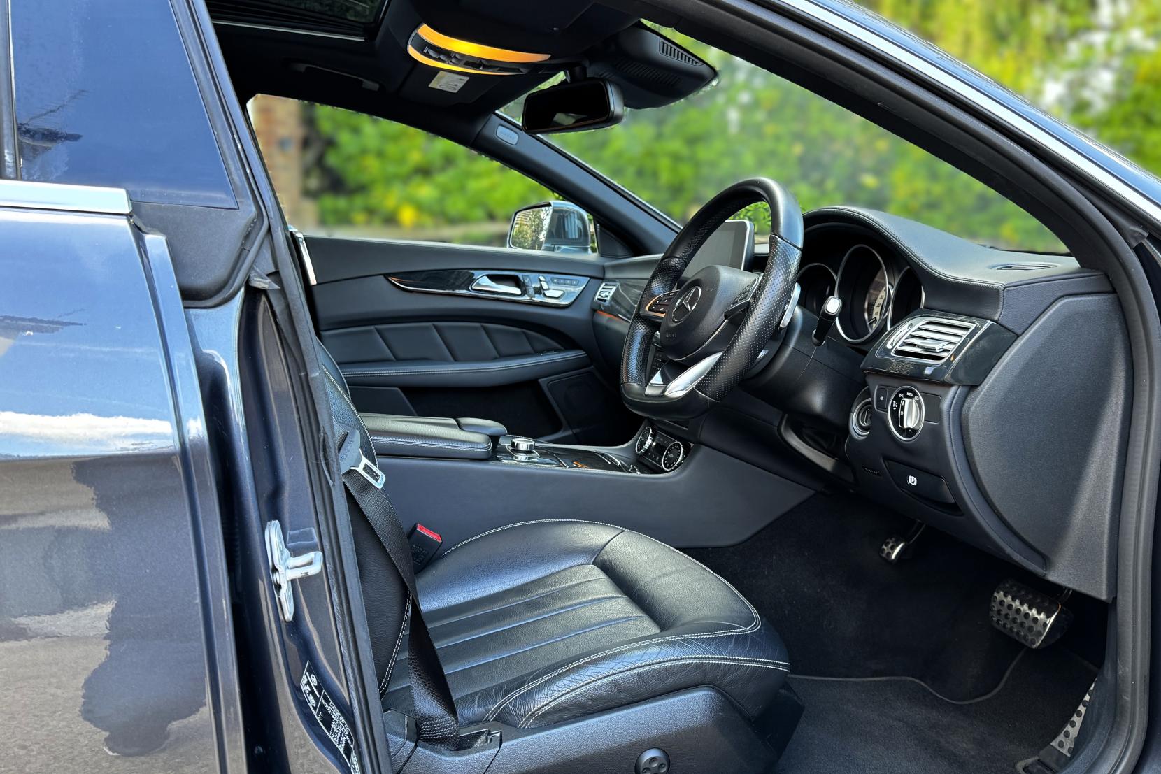 Mercedes-Benz CLS 2.1 CLS220d AMG Line (Premium) Shooting Brake 5dr Diesel G-Tronic+ Euro 6 (s/s) (177 ps)