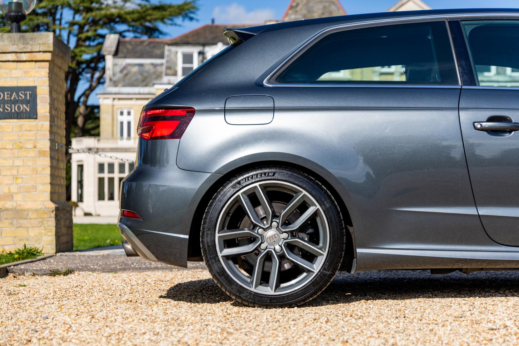 Audi S3 2.0 TFSI Hatchback 3dr Petrol S Tronic quattro Euro 6 (s/s) (310 ps)
