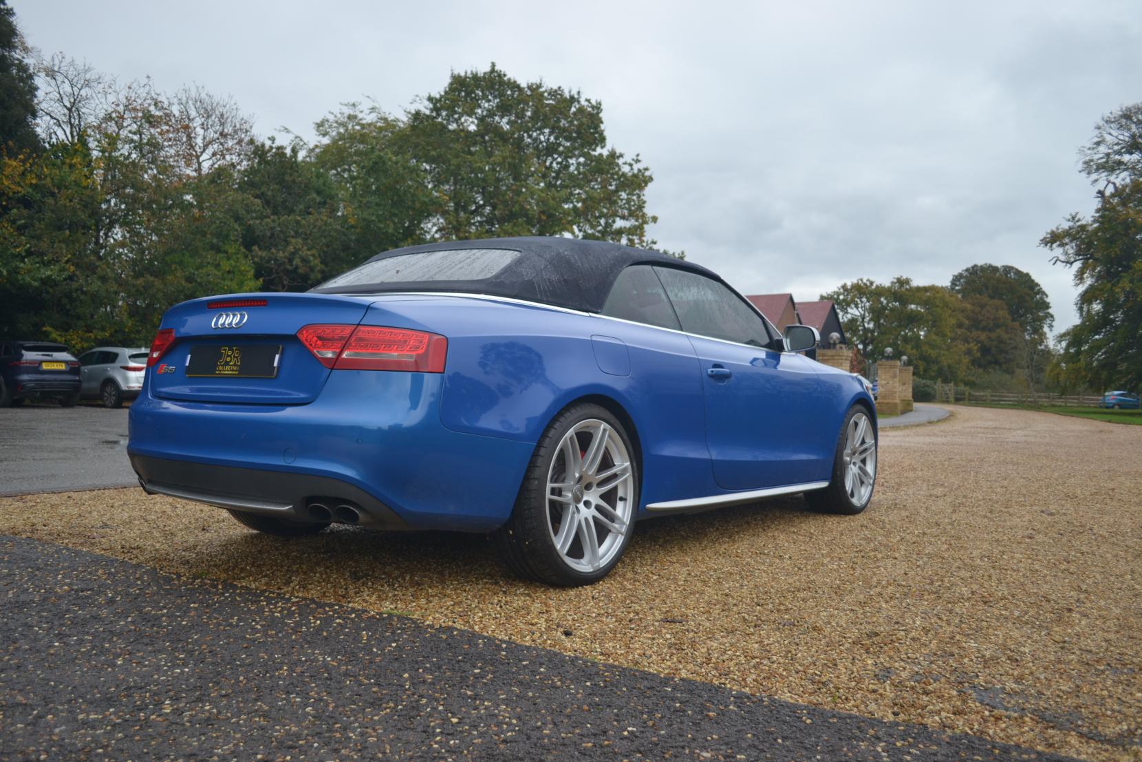 Audi S5 3.0 TFSI V6 Cabriolet 2dr Petrol S Tronic quattro Euro 5 (333 ps)