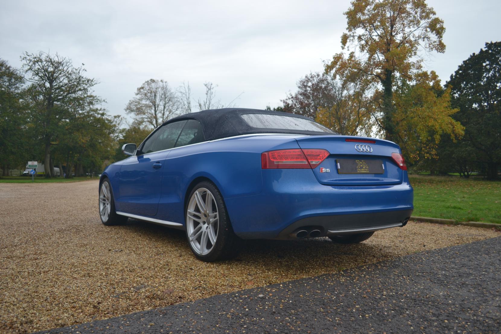 Audi S5 3.0 TFSI V6 Cabriolet 2dr Petrol S Tronic quattro Euro 5 (333 ps)