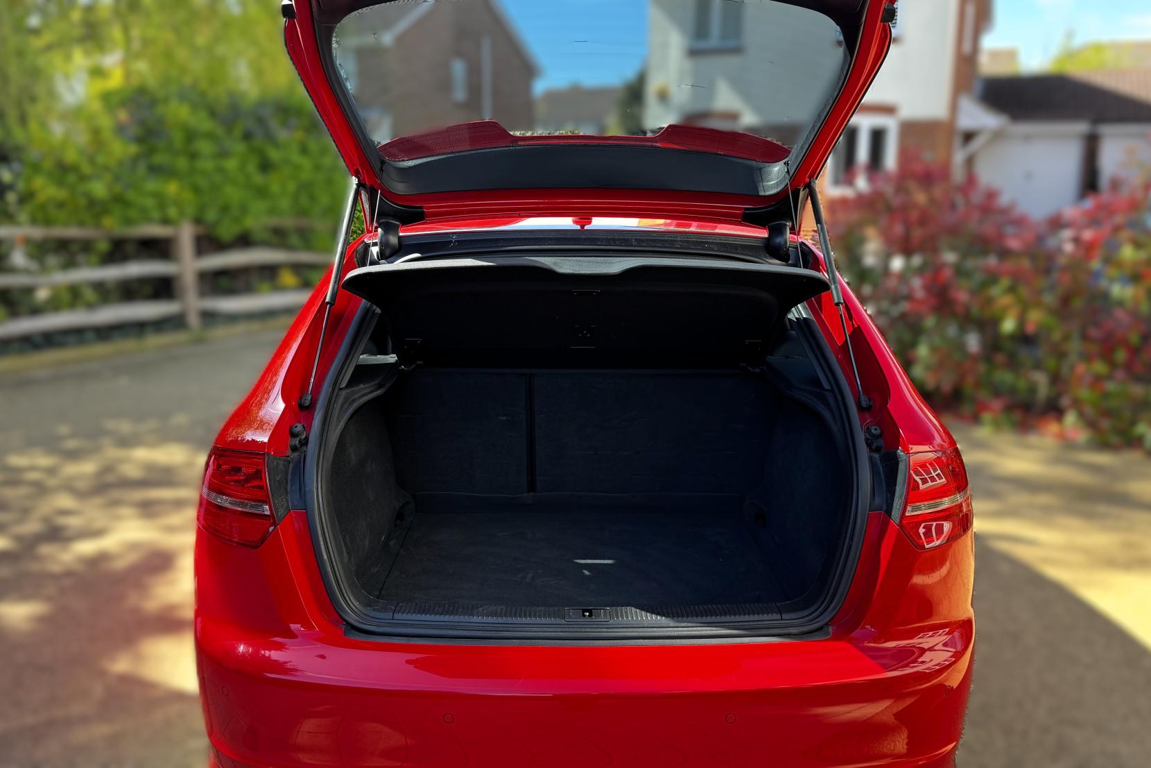 Audi RS3 2.5 TFSI Sportback 5dr Petrol S Tronic quattro Euro 5 (340 ps)