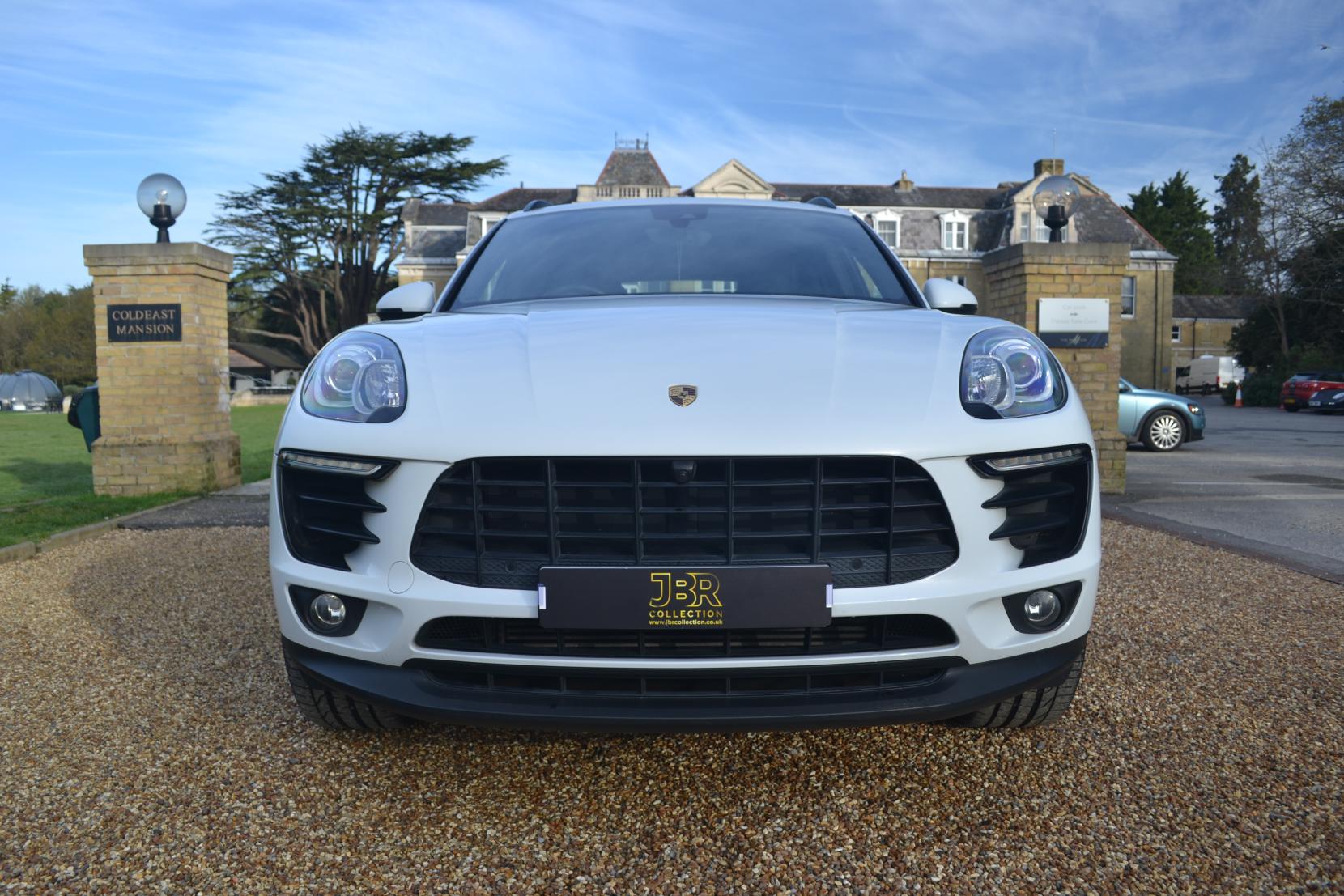 Porsche Macan 3.0 TD V6 S SUV 5dr Diesel PDK 4WD Euro 6 (s/s) (258 ps)